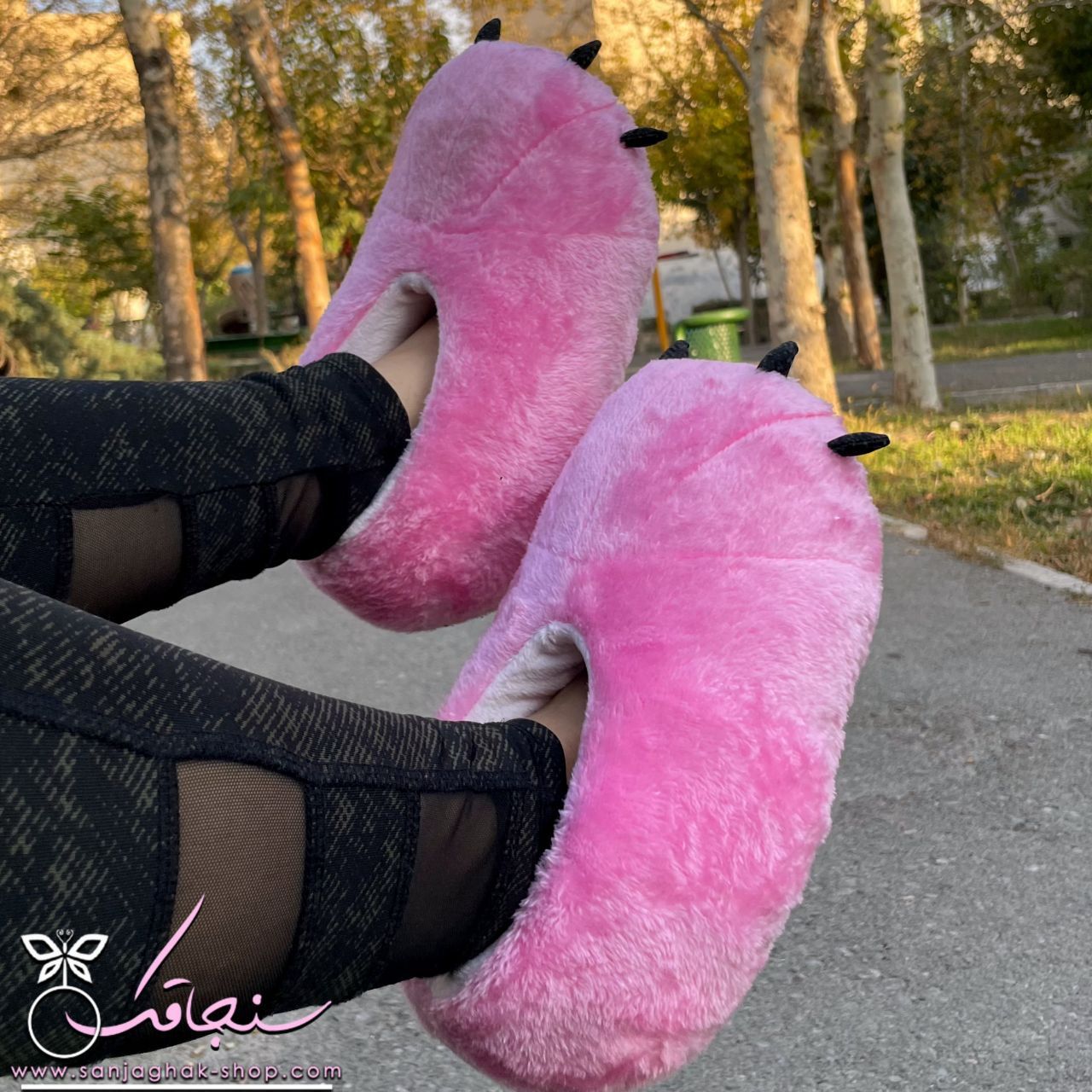 اسليپر دايناسور صورتی