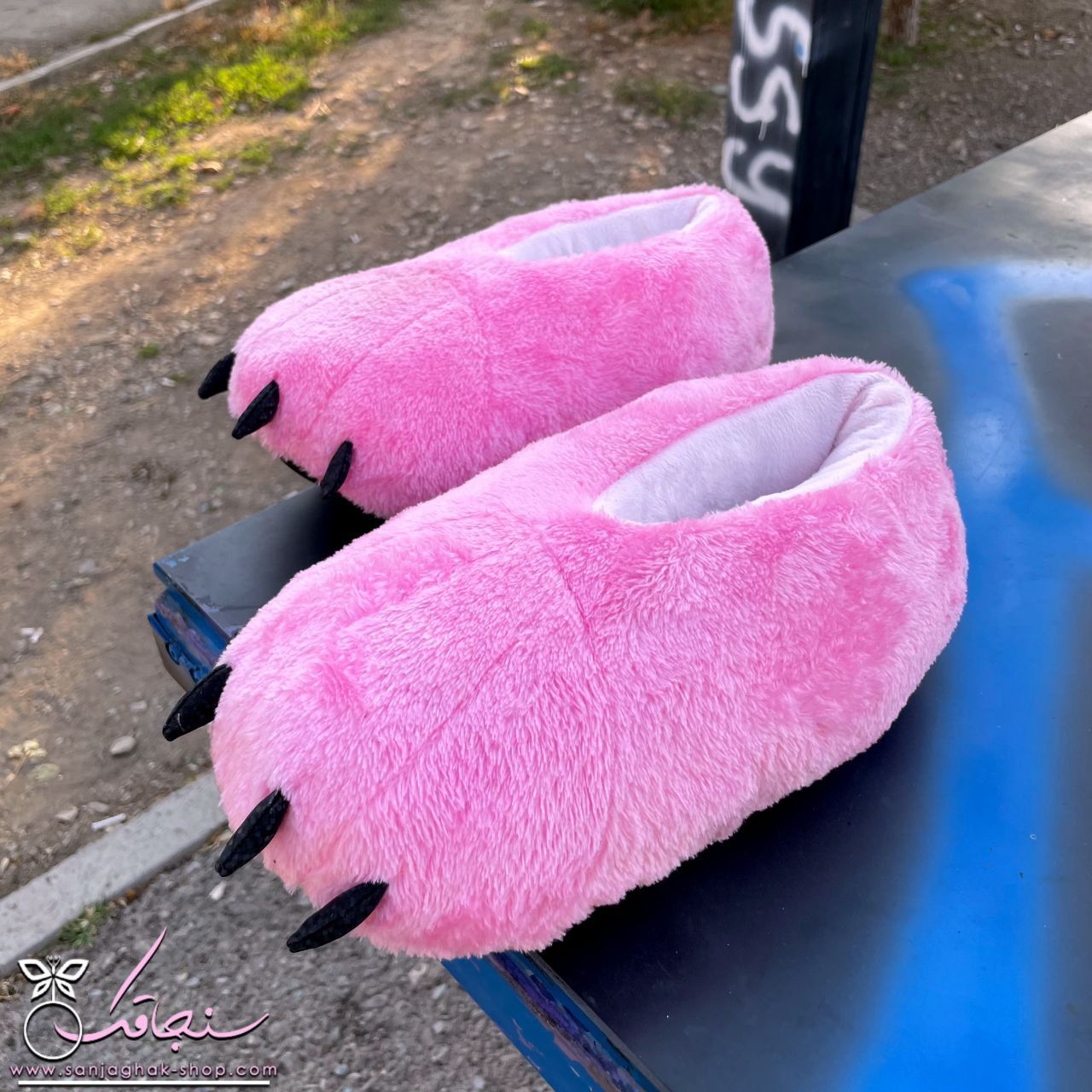 اسليپر دايناسور صورتی