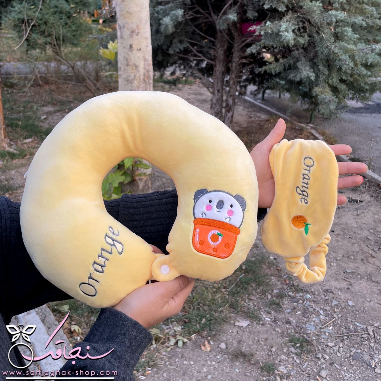 دورگردنی و چشم بند زرد دورگردنی و چشم بند زرد