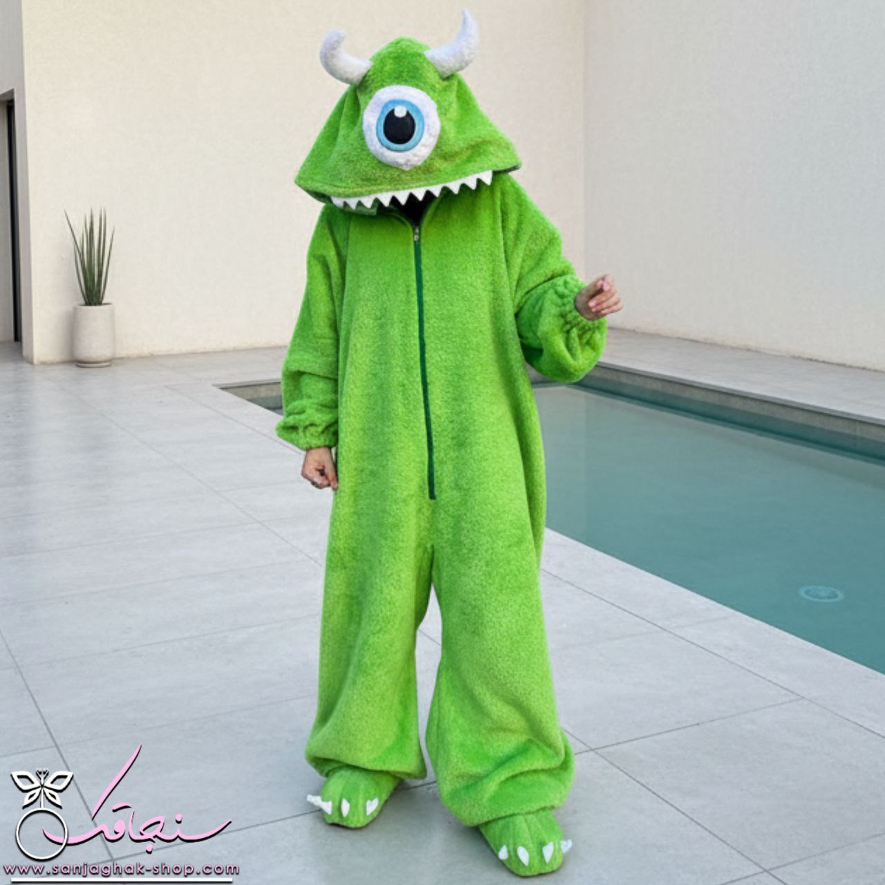 سرهمی و پاپوش مایک