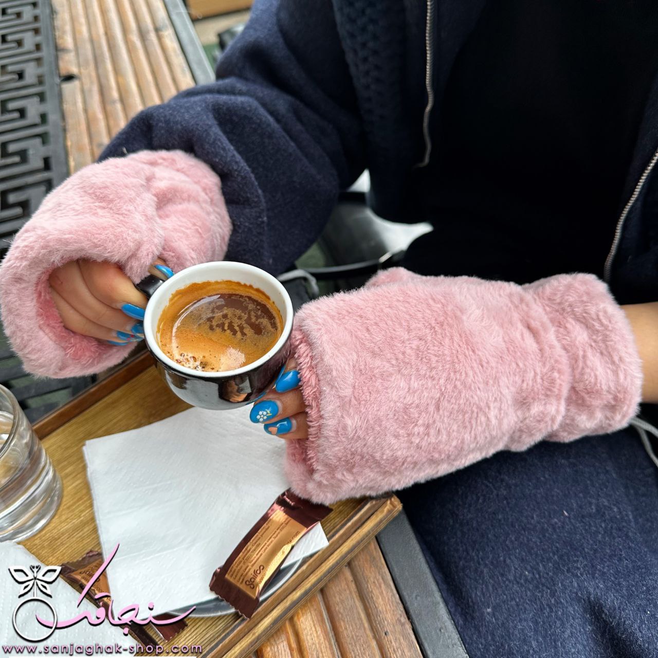 دستكش خزدار تدی صورتی